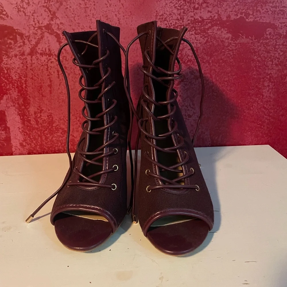 Boot high heels dark purple